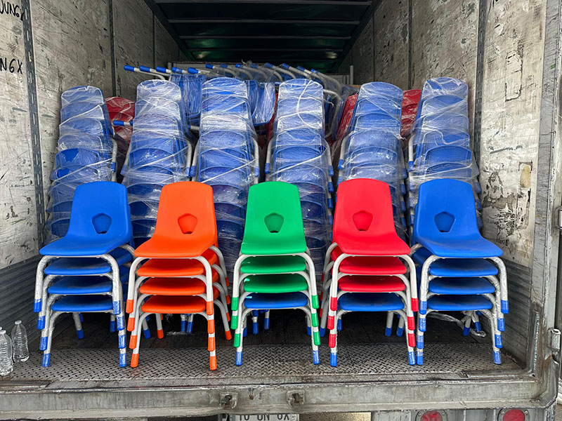 Entrega y transporte de mobiliario escolar Memosa a otros estados de México